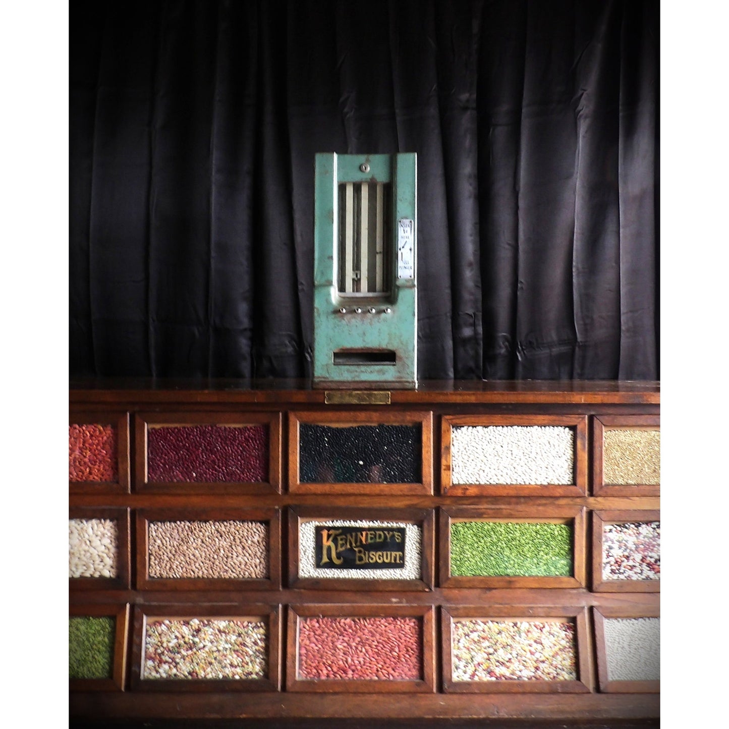 Country General Chiclets Gum Dispenser Vending Machine